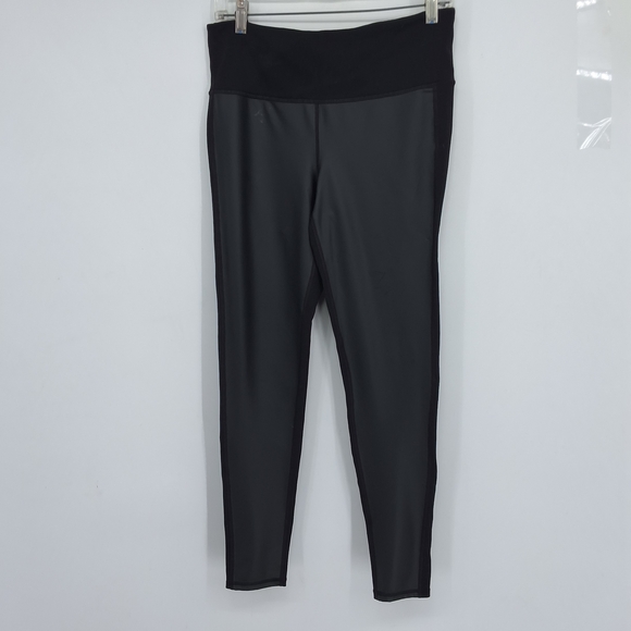 Athleta Pants - Athleta Classic Black Leggings